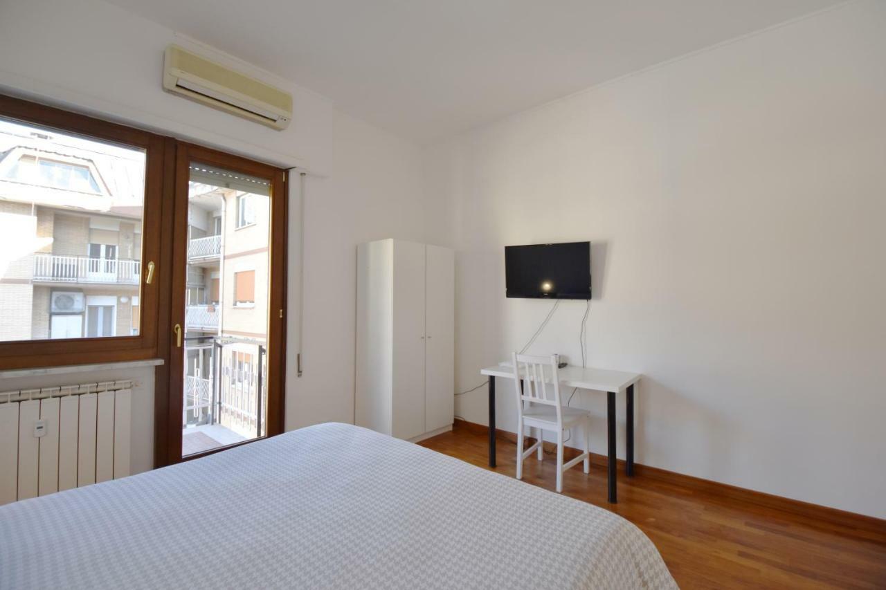 Nice And Warm Rooms 로마 외부 사진
