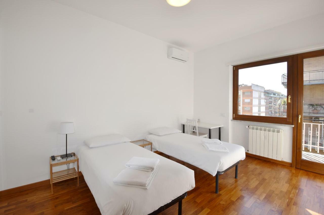 Nice And Warm Rooms 로마 외부 사진